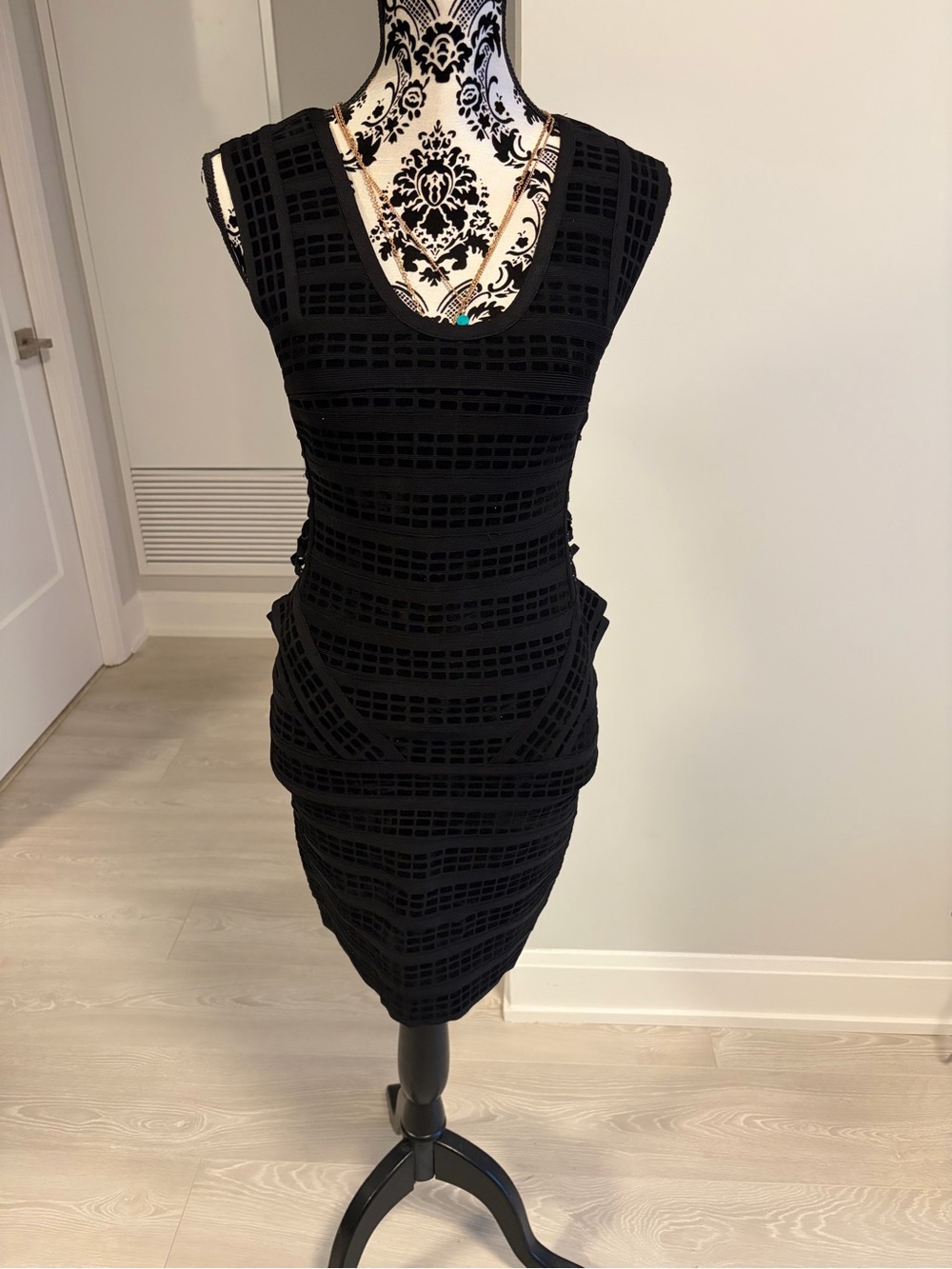 House of CB Black Textured Sleeveless Midi Bodycon Dress